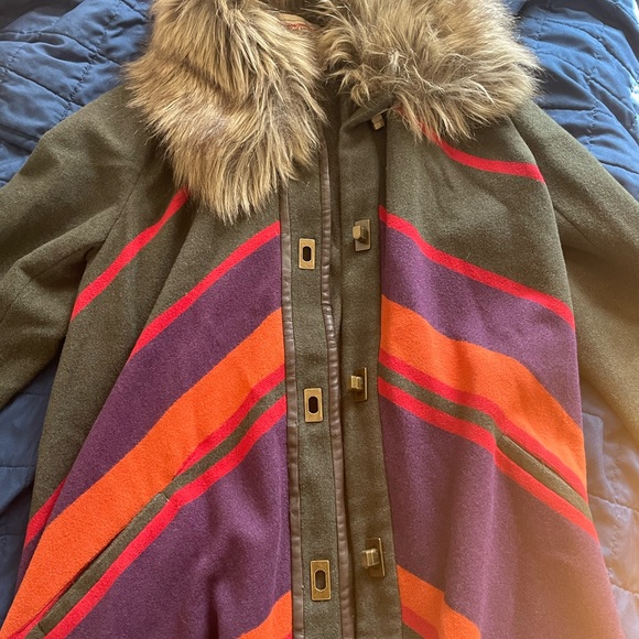 Anthropologie Cartonnier Chevron Sweep Poncho - Picture 4 of 9